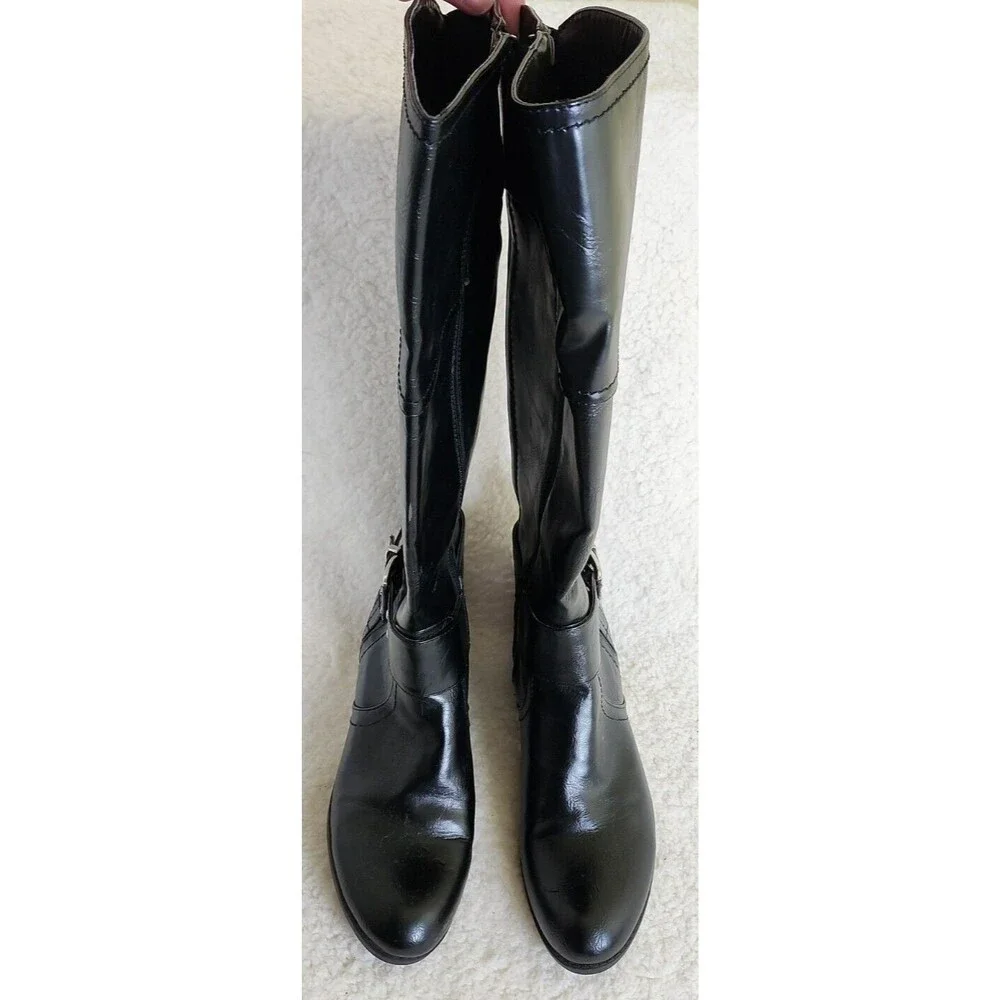 Pre-Owned Unisa Women's Faux Leather Black Calf Boots, Low Heel, Size 8.5